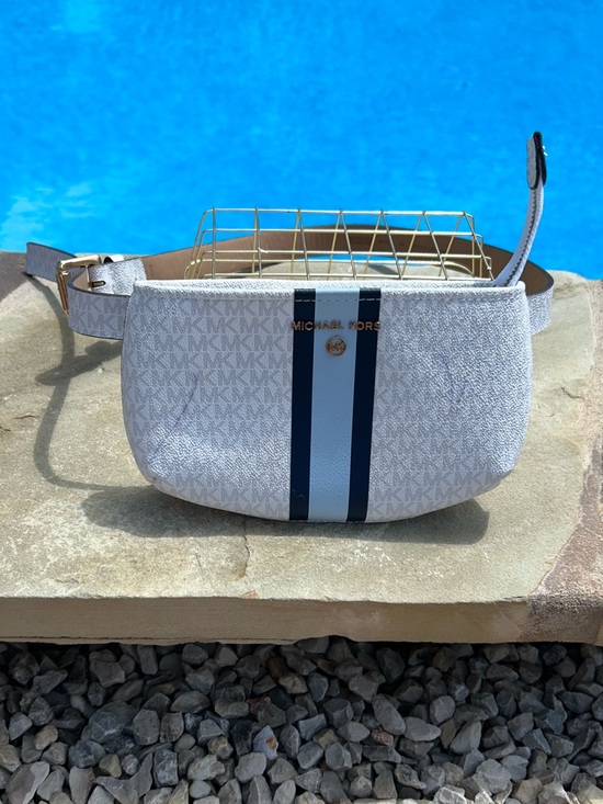 Michael Kors Handbags - Michael Kors Belt Bag